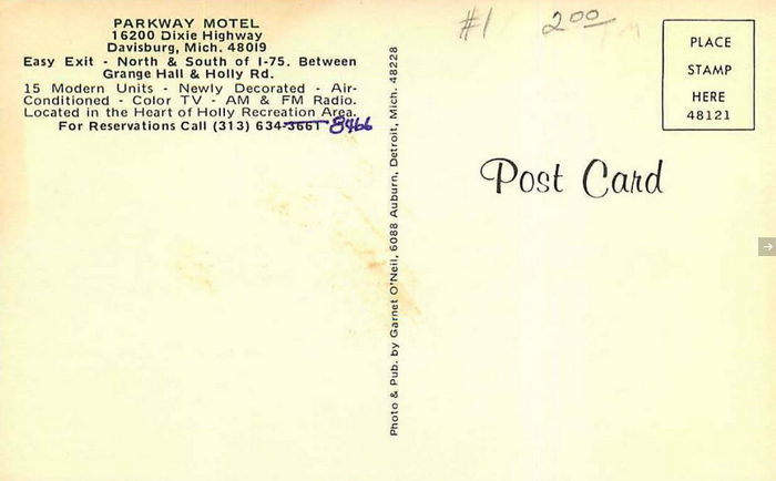 Parkway Motel - Old Postcard